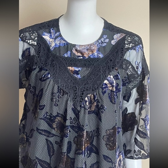 Anthropologie Daniel Rainn Zelda Floral Burnout Velvet Blouse Sz Small NWOT $128 - Picture 5 of 7